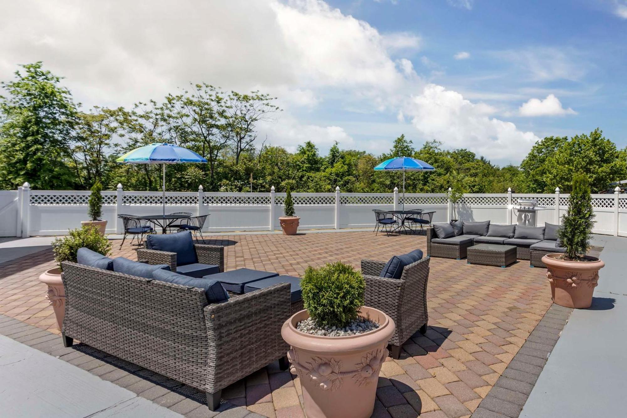 Best Western Rutgers University Hotel East Brunswick Ngoại thất bức ảnh