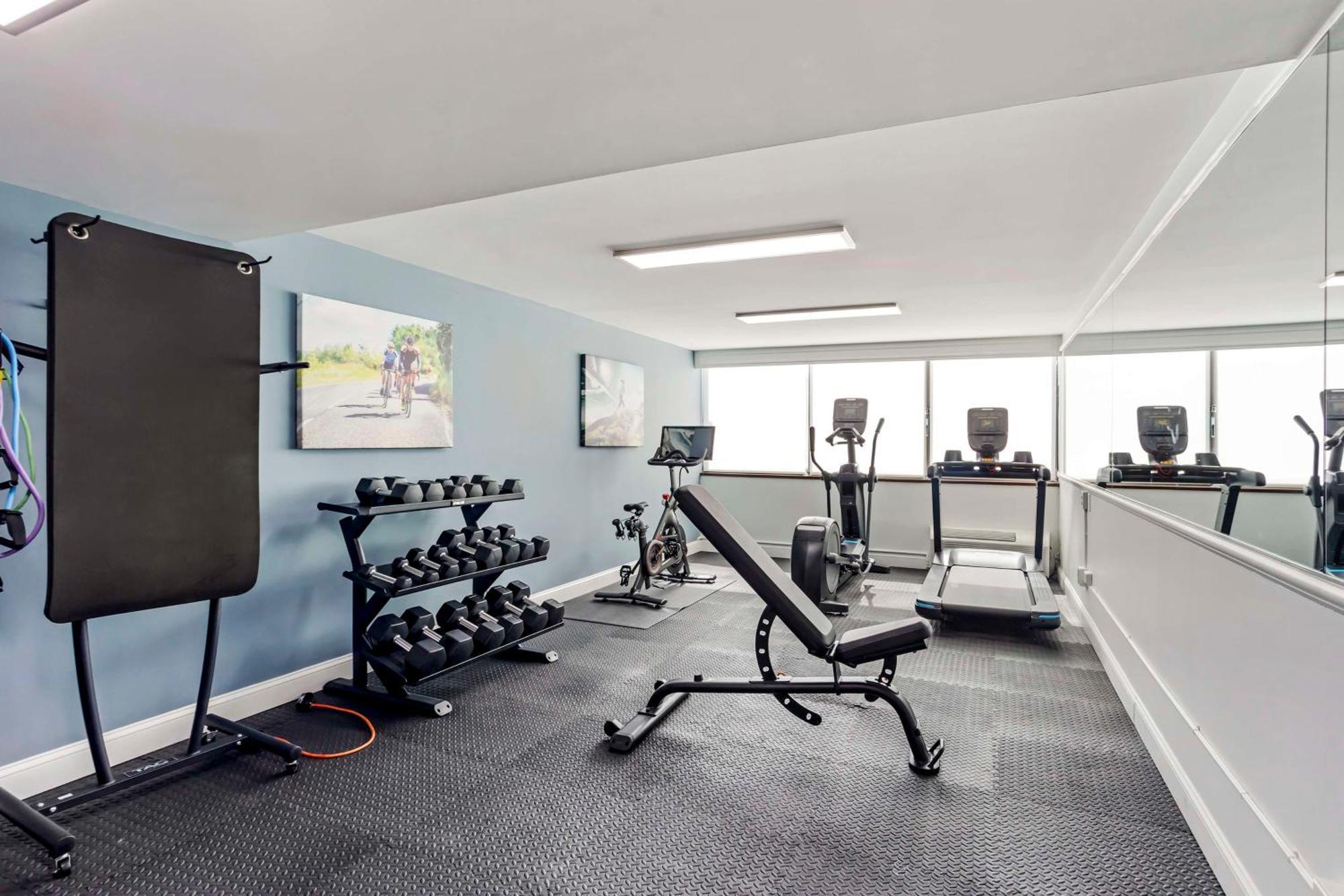 Best Western Rutgers University Hotel East Brunswick Ngoại thất bức ảnh