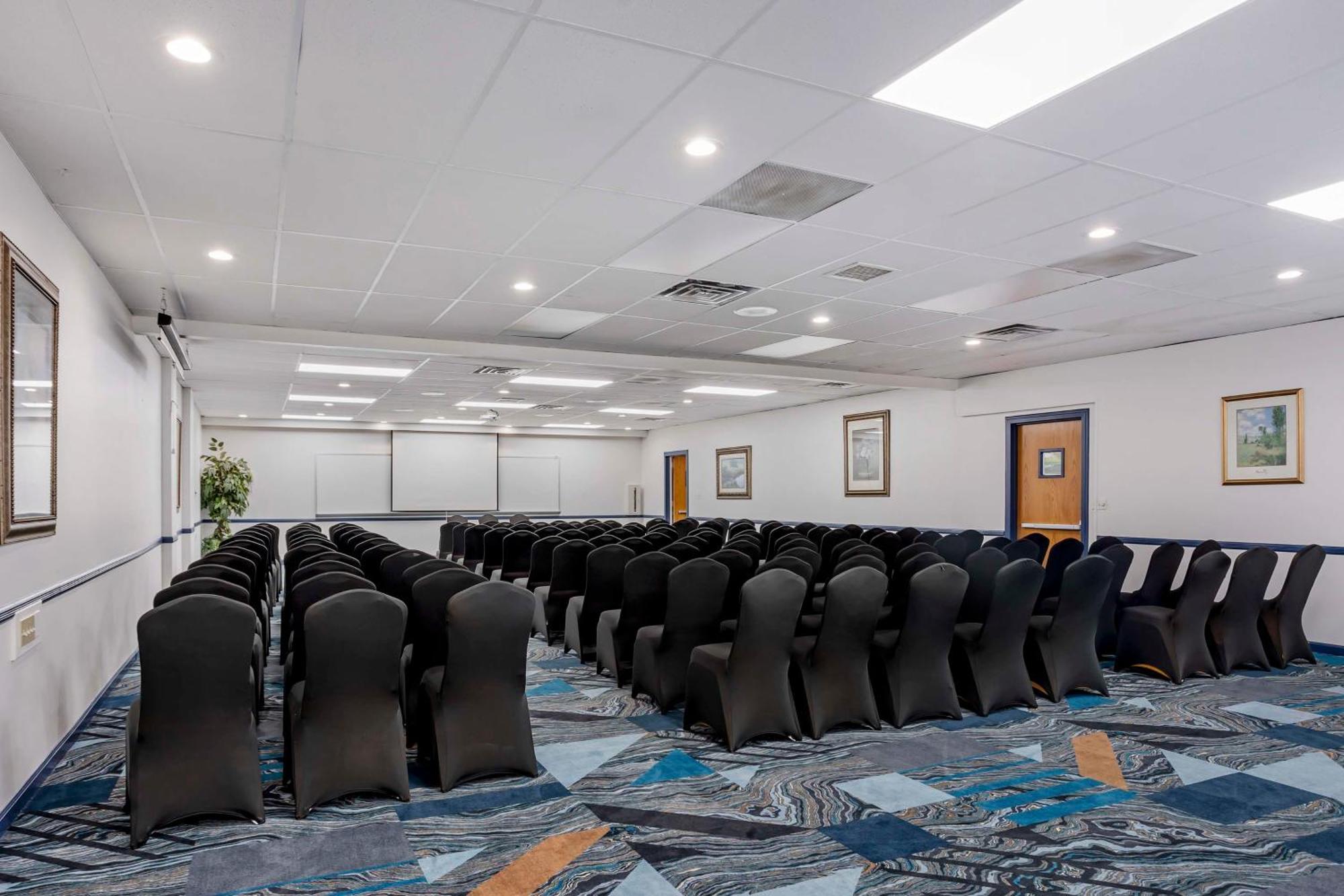 Best Western Rutgers University Hotel East Brunswick Ngoại thất bức ảnh