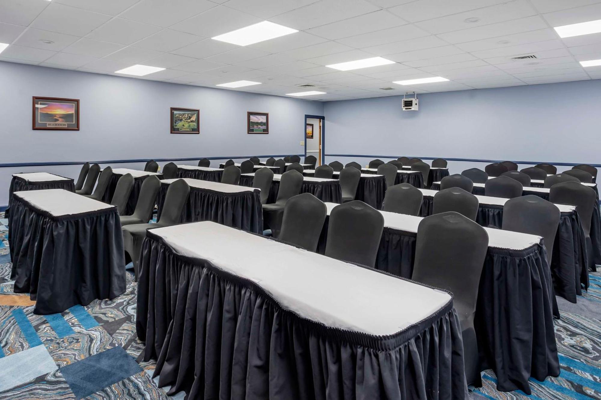 Best Western Rutgers University Hotel East Brunswick Ngoại thất bức ảnh
