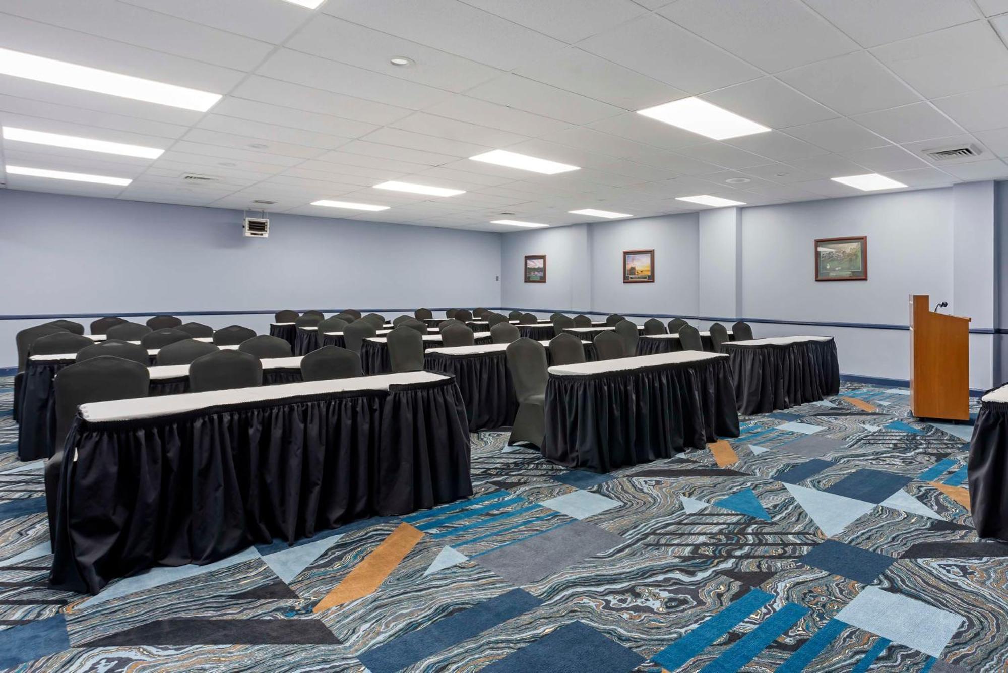 Best Western Rutgers University Hotel East Brunswick Ngoại thất bức ảnh