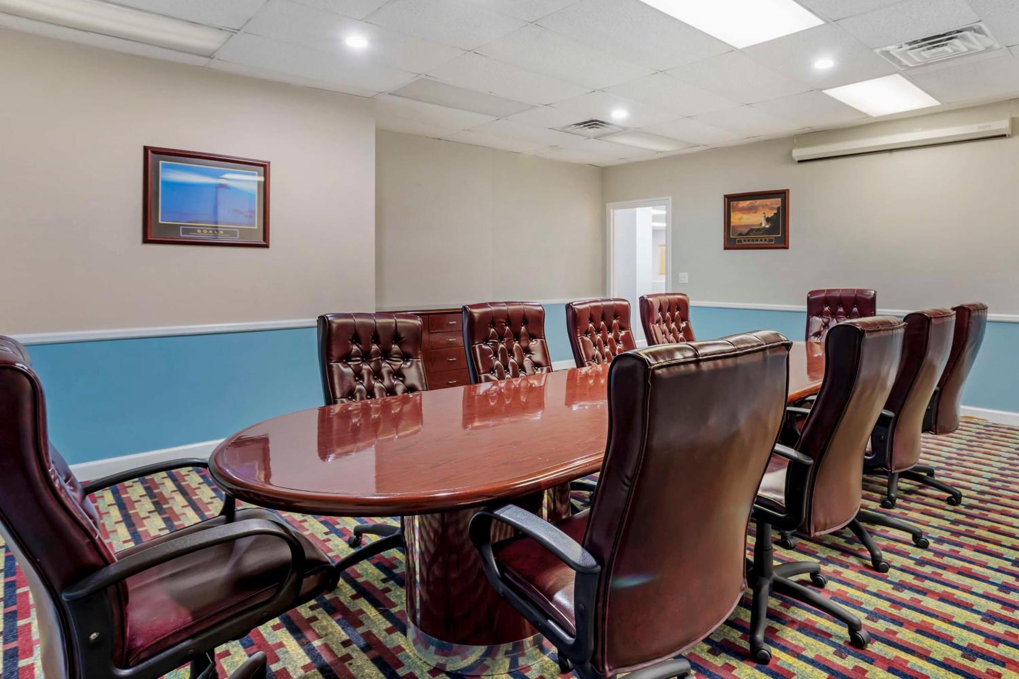 Best Western Rutgers University Hotel East Brunswick Ngoại thất bức ảnh