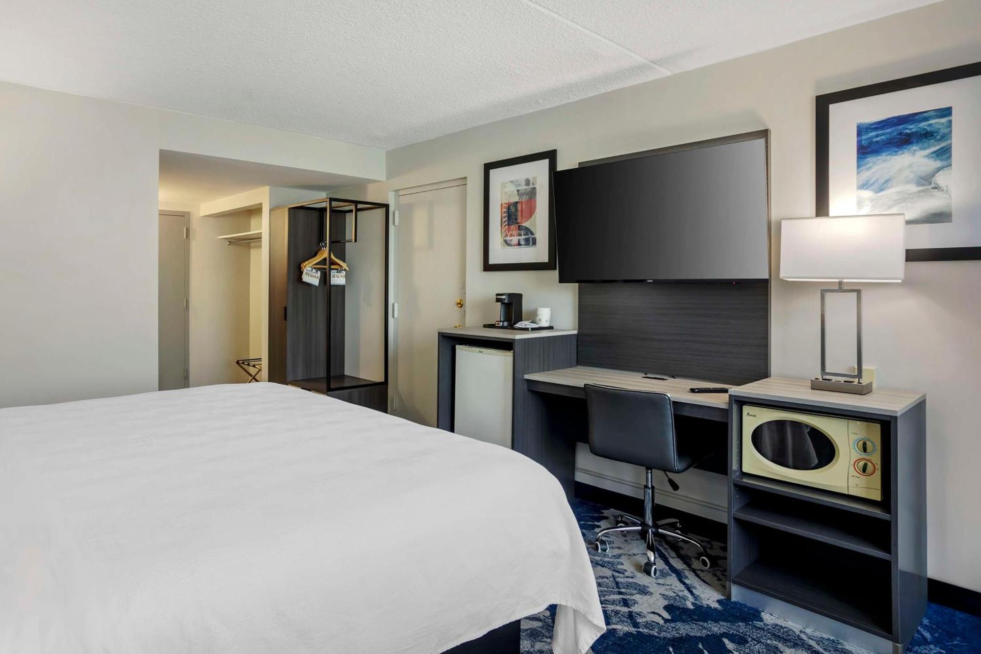 Best Western Rutgers University Hotel East Brunswick Ngoại thất bức ảnh