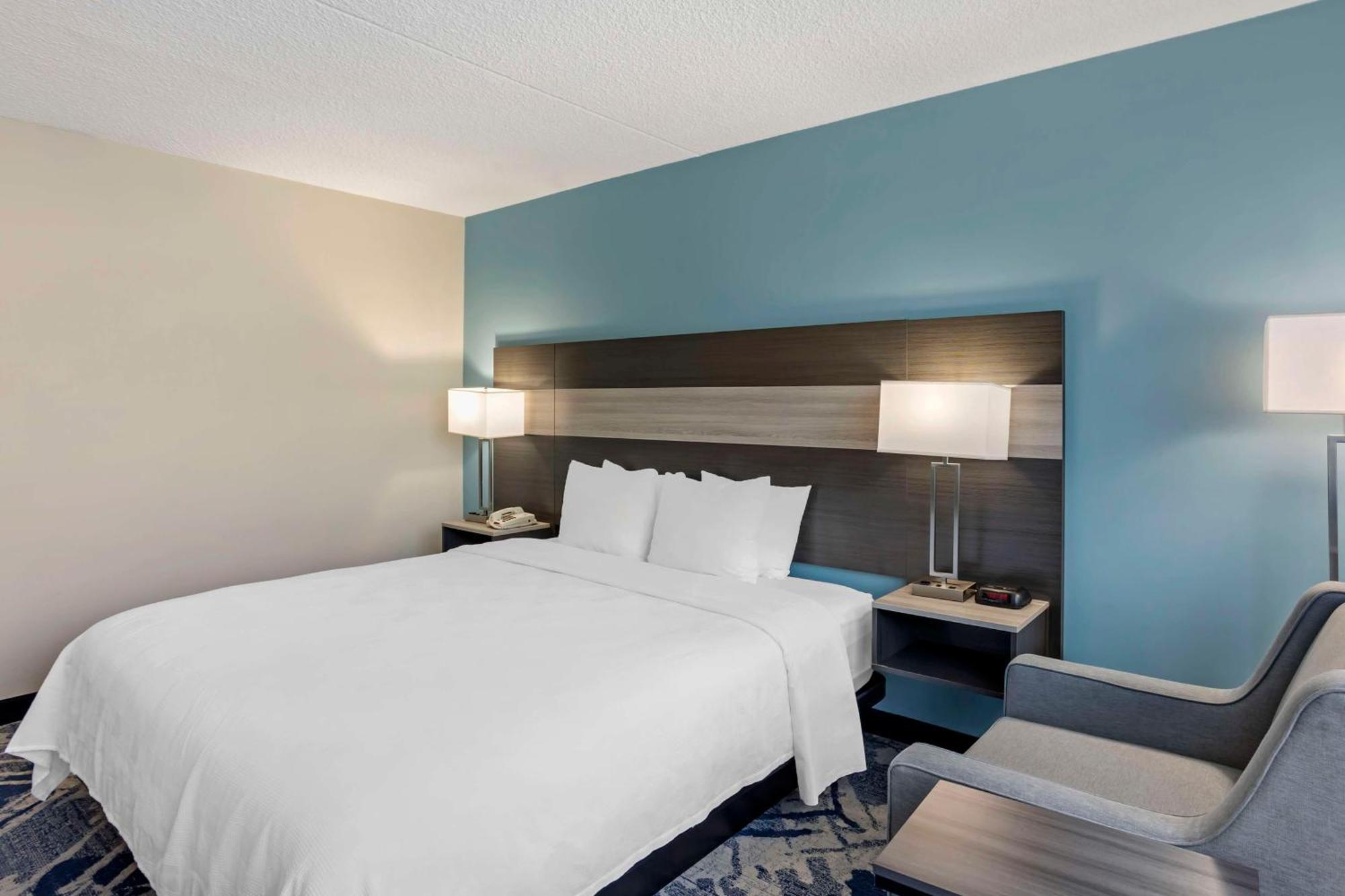Best Western Rutgers University Hotel East Brunswick Ngoại thất bức ảnh