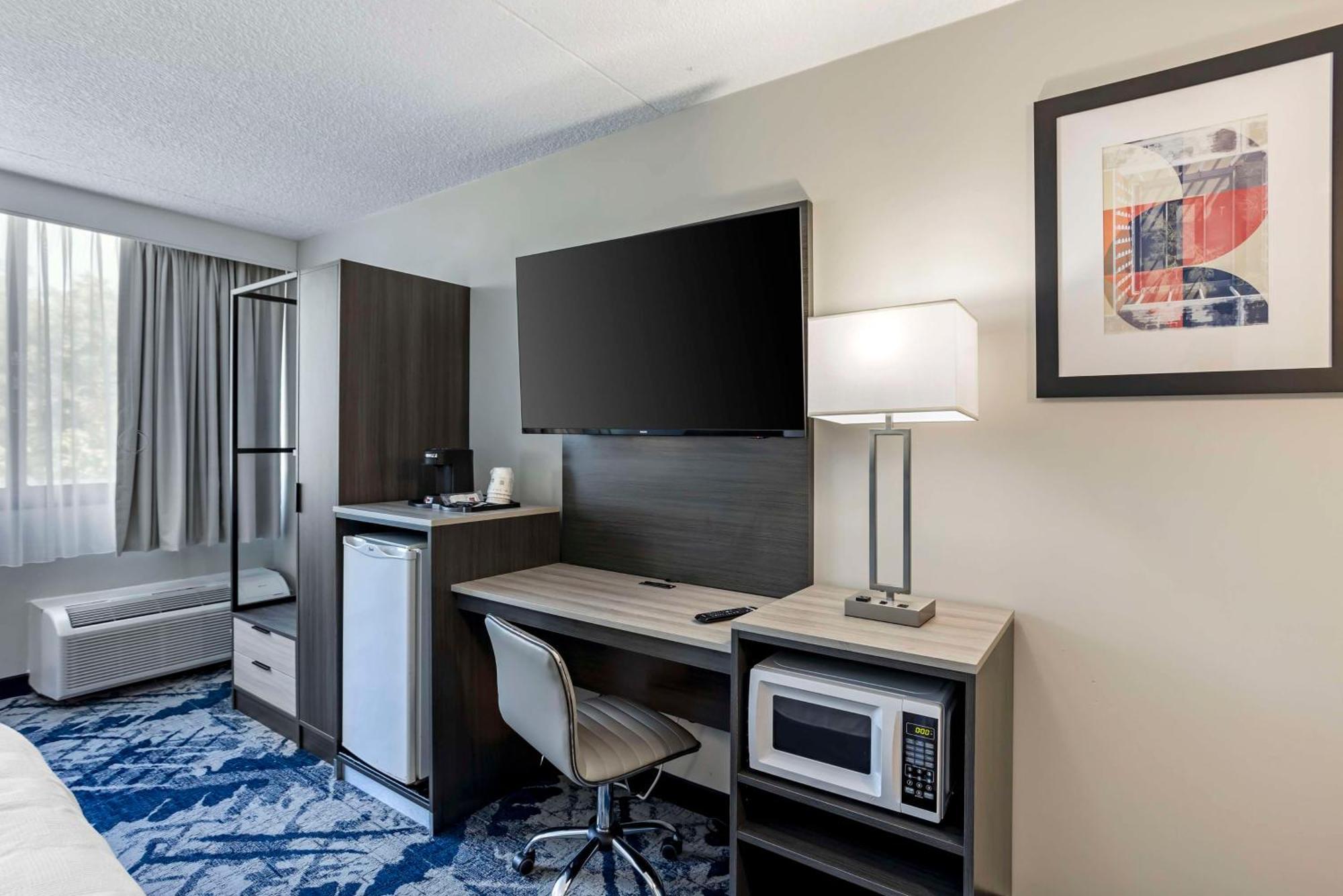 Best Western Rutgers University Hotel East Brunswick Ngoại thất bức ảnh
